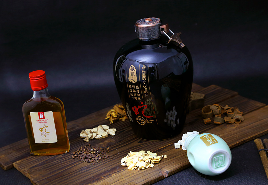 張根木蛇酒產(chǎn)品攝影★早晨攝影★太倉(cāng),昆山,常熟,靖江,南通,蘇州專業(yè)的產(chǎn)品攝影和拍攝公司