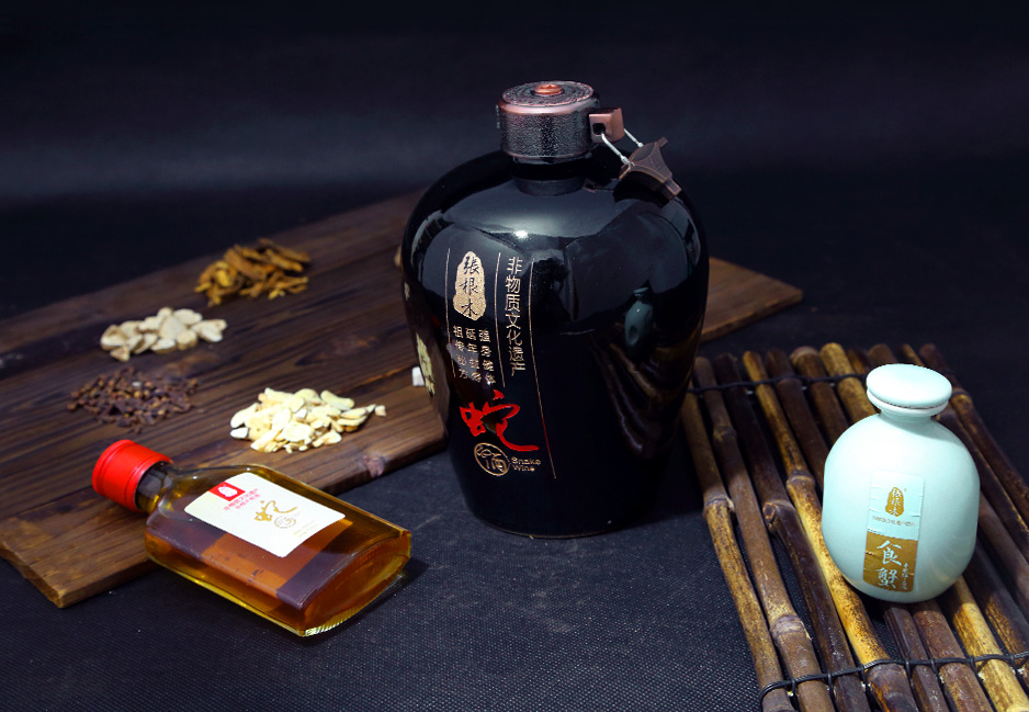 張根木蛇酒產(chǎn)品攝影★早晨攝影★太倉(cāng),昆山,張家港,江陰,靖江,南通,蘇州專業(yè)的產(chǎn)品攝影和拍攝